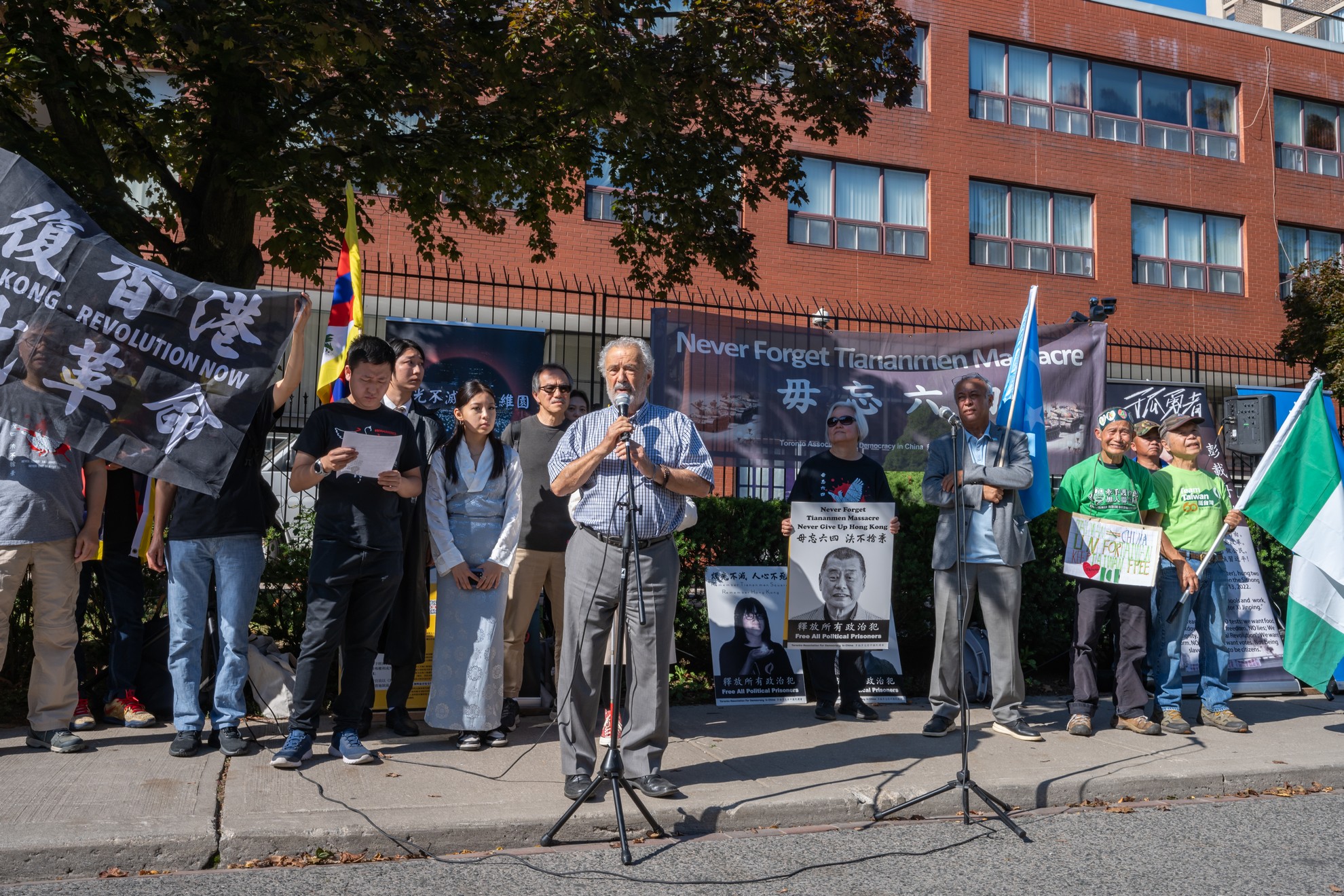 China3.jpg China3.jpg