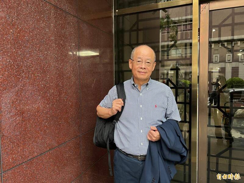 陈时奋返台出庭,当庭痛批对方藉谩骂博取声量,质疑背后有政治动机,并提告妨害名誉。(记者刘咏韵摄) 陈时奋返台出庭,当庭痛批对方藉谩骂博取声量,质疑背后有政治动机,并提告妨害名誉。(记者刘咏韵摄)