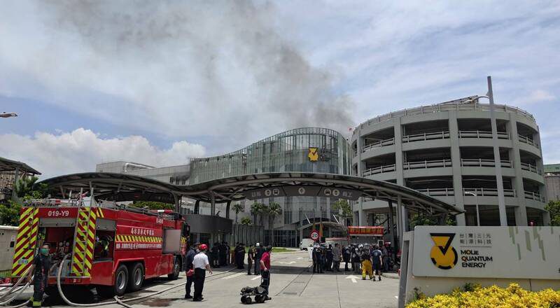 爆汗紧盯三元能源电池厂大火 陈其迈：控制住了就等火灭