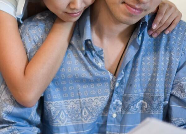 黄姓男子与小三纠纠缠被老婆提告违约索赔200万元。(情境照) 黄姓男子与小三纠纠缠被老婆提告违约索赔200万元。(情境照)