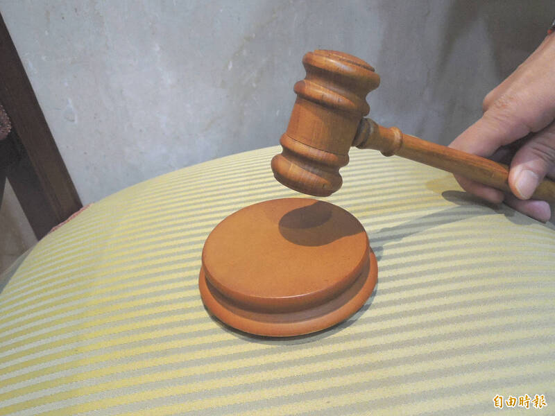 单亲孕妇遭李男违规驾驶撞伤后流产,提告求偿41万,法院认流产与事故无关,判赔1万8千多元。示意图。(资料照)
单亲孕妇遭李男违规驾驶撞伤后流产,提告求偿41万,法院认流产与事故无关,判赔1万8千多元。示意图。(资料照)