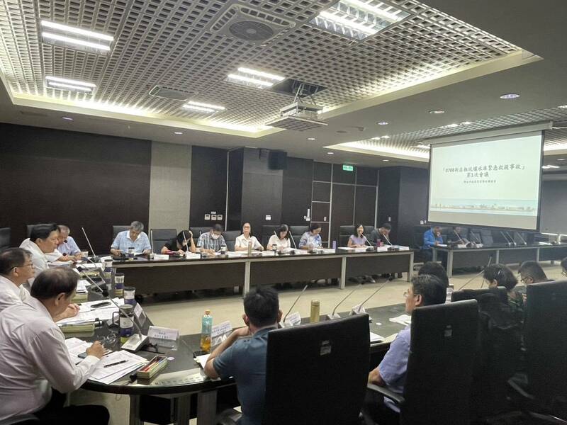 新北市政府针对0708新店粗坑坝水域救援事故，召开灾害调查会。（记者吴仁捷翻摄）