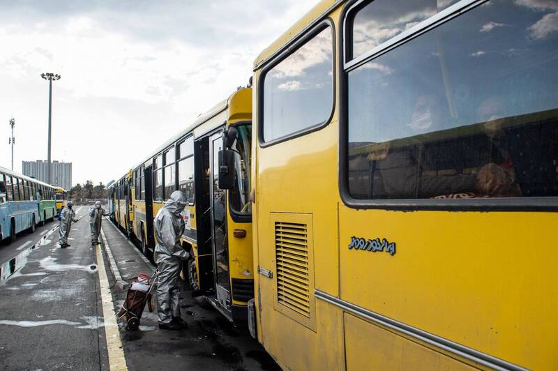 伊朗法斯省巴士翻覆,至少造成21人死亡、34人受傷。伊朗巴士示意圖。(彭博) 伊朗法斯省巴士翻覆,至少造成21人死亡、34人受傷。伊朗巴士示意圖。(彭博)