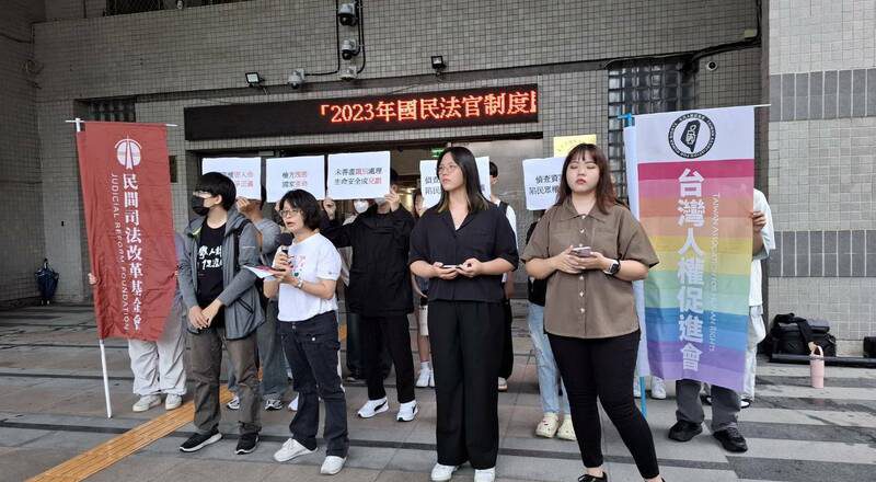柬埔寨猪仔指控雄检公布影片害他被打声请国赔 法官驳回