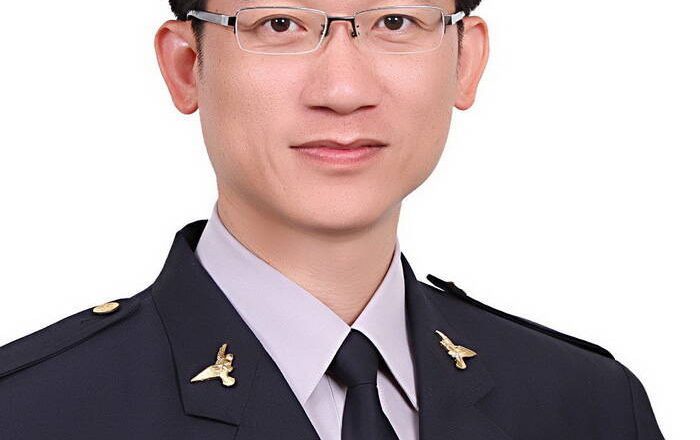 屏县警察局长戴台㨗调高市警局主秘 原缺甘炎民接任