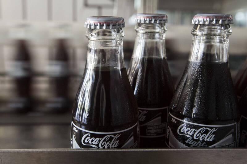 「花生可乐」近期重新在网路上爆红。（彭博）