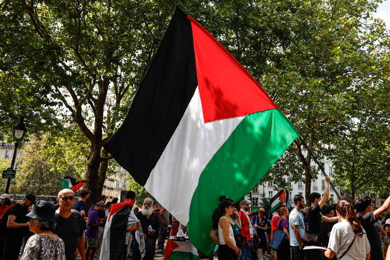 根据统计,已有4分之3联合国成员国已经或准备承认巴勒斯坦建国。(欧新社) 根据统计,已有4分之3联合国成员国已经或准备承认巴勒斯坦建国。(欧新社)