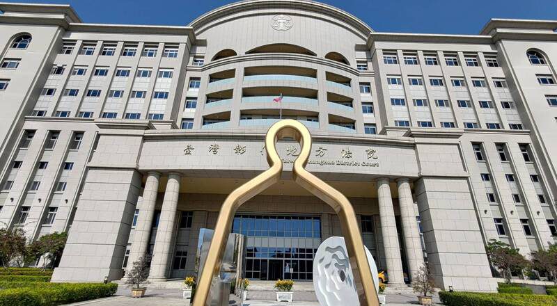 比丘尼化缘「抢地盘」!与佛具店老板娘互殴 法官:没收功德箱