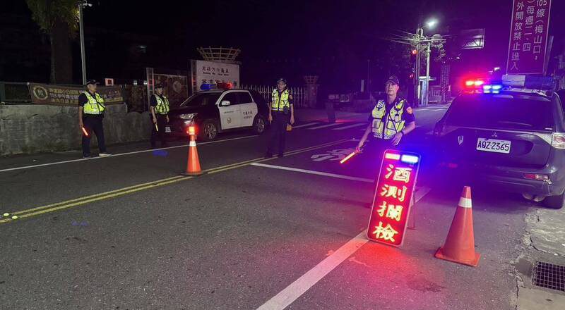 高雄山区改装车深夜扰人清梦  警突击路检拦查6车12人