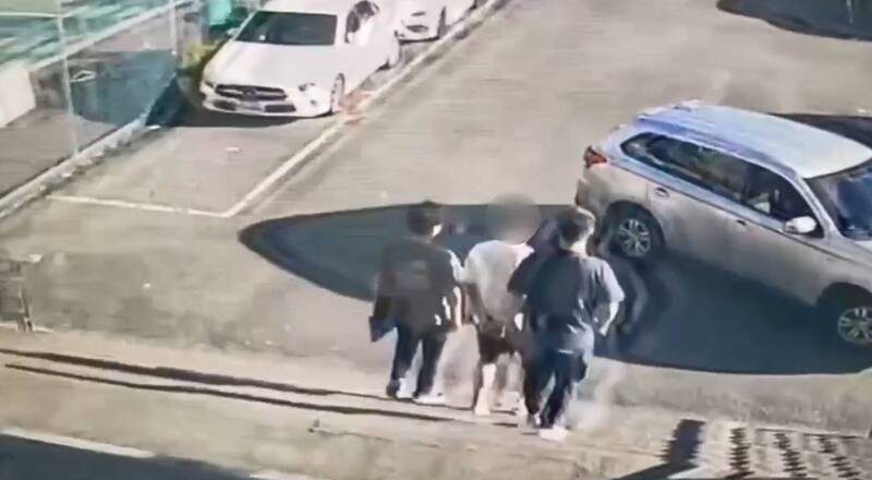恐怖情人求复合不成竟出拳重击 前女友水晶体脱落险失明