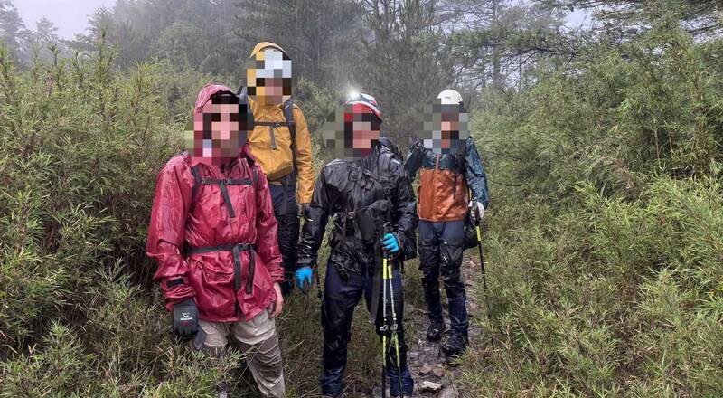登山客独攀拾丸山迷途 手机电量耗尽前报请消防救援