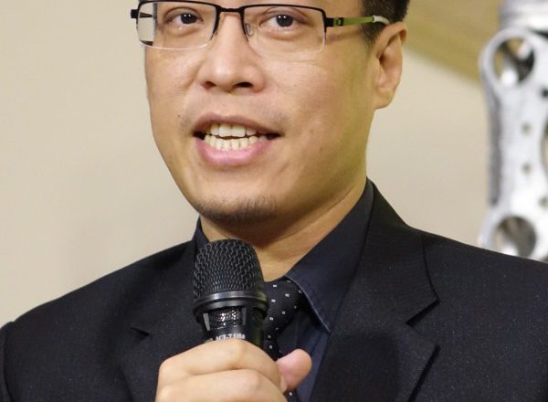 马英九赴港申请案 黄重谚：没有既定立场