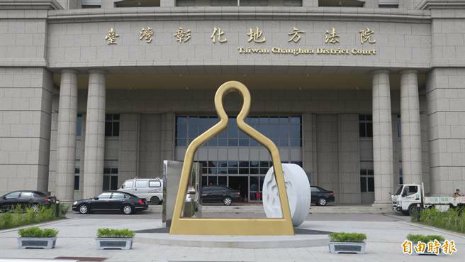 男大生引诱少女性自拍传给他,被判被判处1年6月徒刑。(资料照) 男大生引诱少女性自拍传给他,被判被判处1年6月徒刑。(资料照)