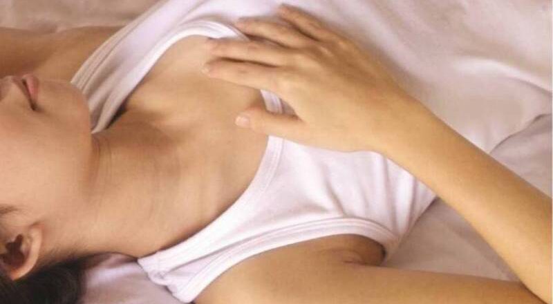 趁女友服药熟睡打手枪性侵 男子判刑3年2月