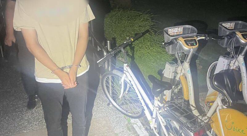 男子侵入高市透天住宅区偷车内现金10万 竹县落网
