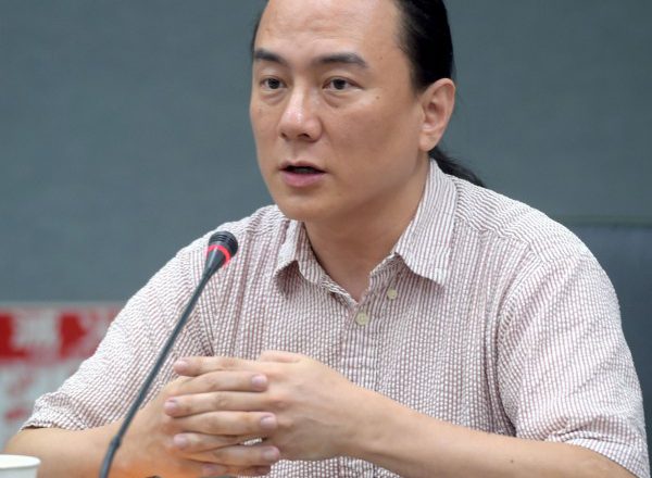 张景森建议商场调节营业时间 翟本乔:科技可智慧控温