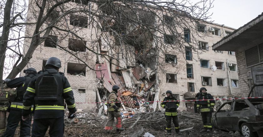 俄军轰炸能源设施 乌克兰限制全国电力供应