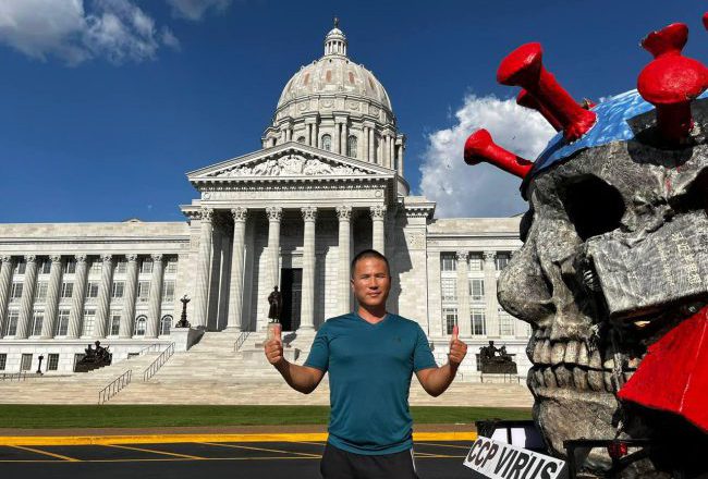 在恐懼中誕生,在抗爭中覺醒